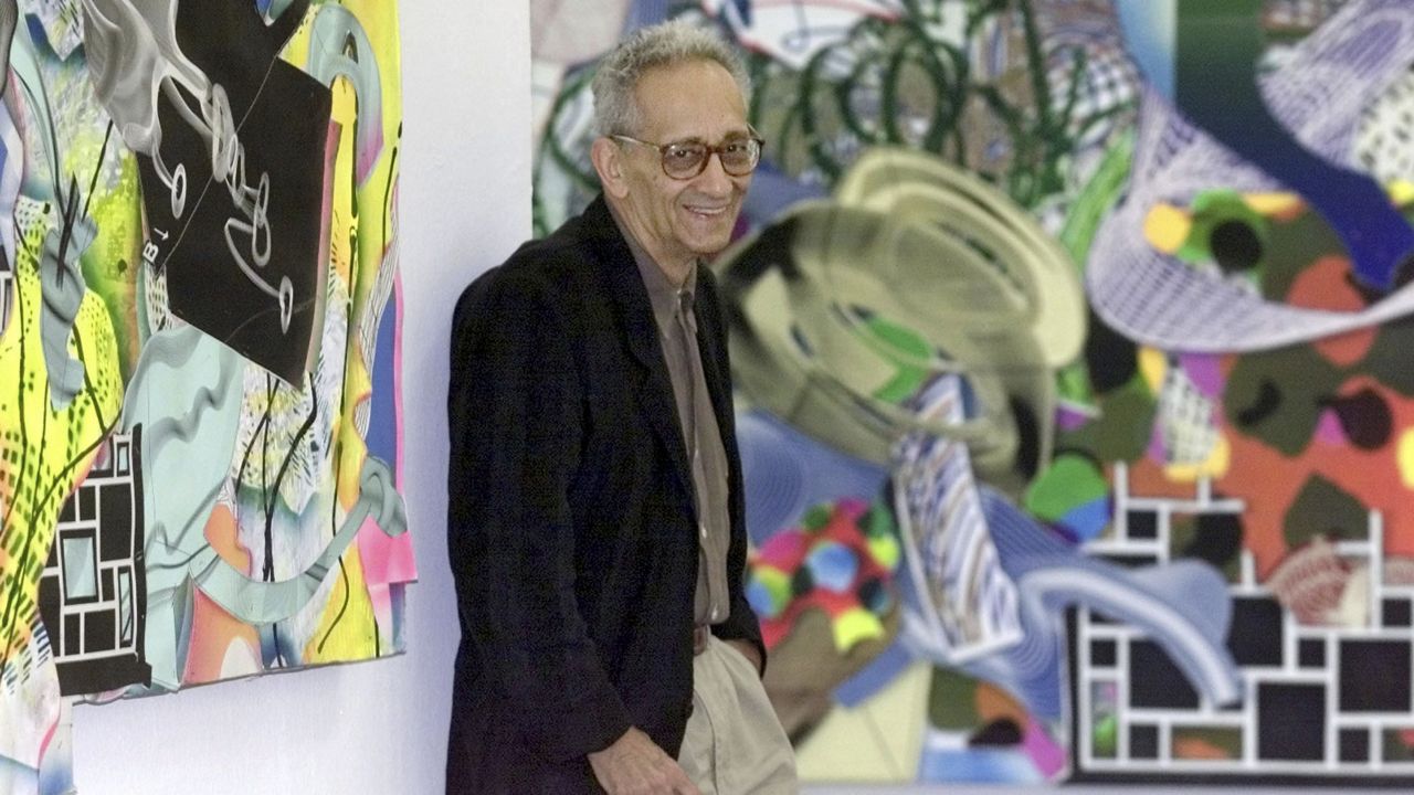 frank-stella,-artist-renowned-for-blurring-the-lines-between-painting-and-sculpture,-dies-at-87