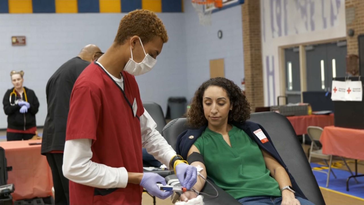 red-cross-sees-record-lows-for-blood-donations