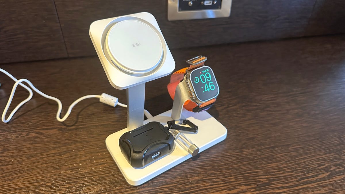 this-3-in-1-magsafe-dock-will-charge-your-apple-devices-while-keeping-them-cool-–-and-it’s-on-sale