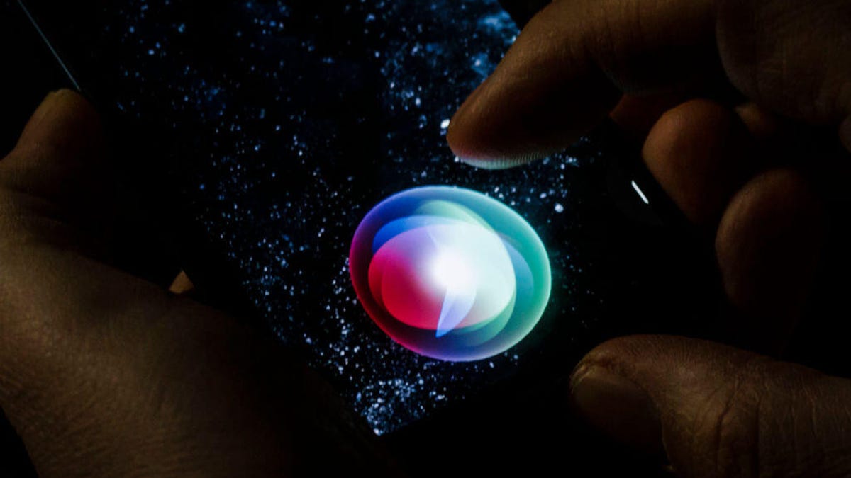apple-reportedly-prepping-powerful-new-ai-version-of-siri-for-2026