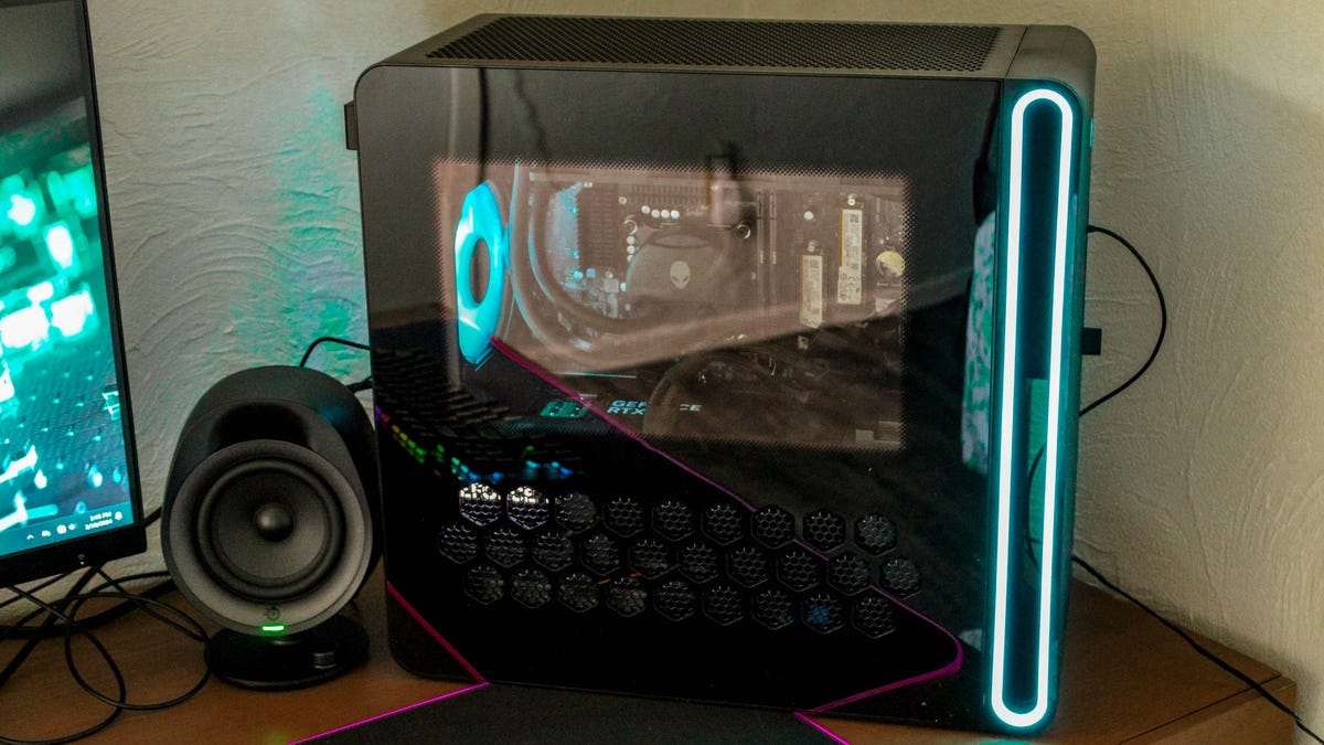 best-black-friday-gaming-pc-deals-2024:-live-sales-on-prebuilt-pcs,-gpus,-monitors,-and-more