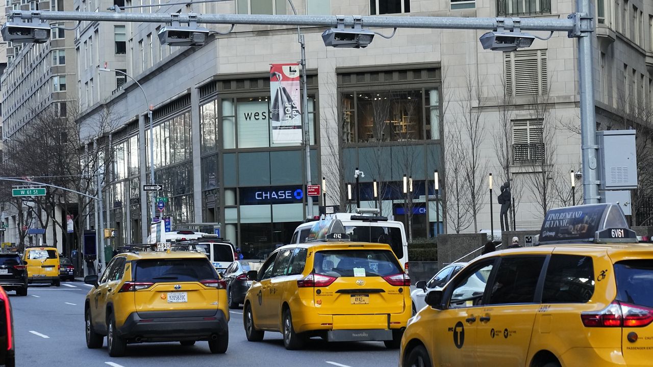 hochul-to-revive-congestion-pricing-in-january-with-lower-tolls