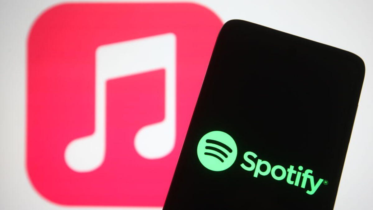 apple-music-replay-is-here,-and-it-pales-in-comparison-to-spotify-wrapped