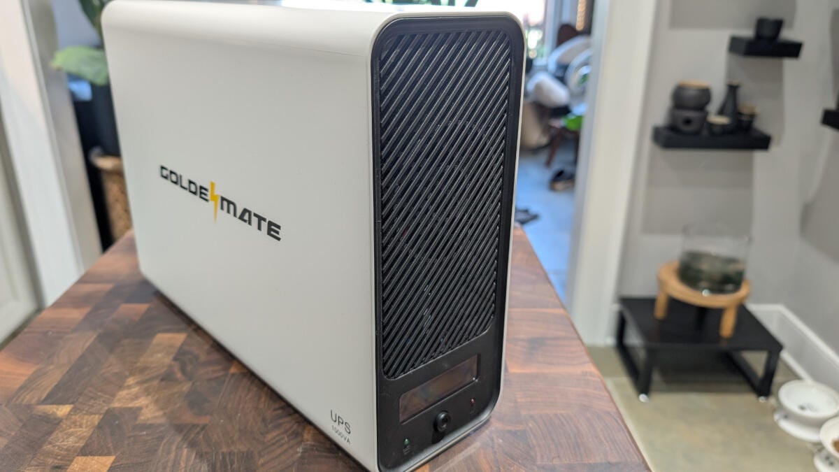 this-low-cost-ups-battery-backup-can-save-you-thousands-of-dollars-in-damages-–-here’s-how