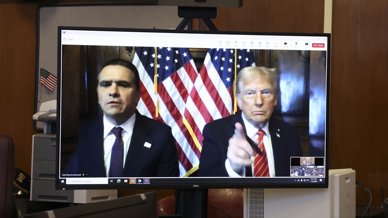 trump-gets-no-penalty-‘unconditional-discharge’-at-hush-money-sentencing