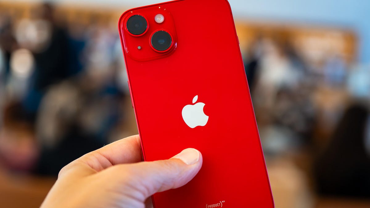 looking-to-buy-a-new-apple-device?-you-might-want-to-hold-off.-here’s-why