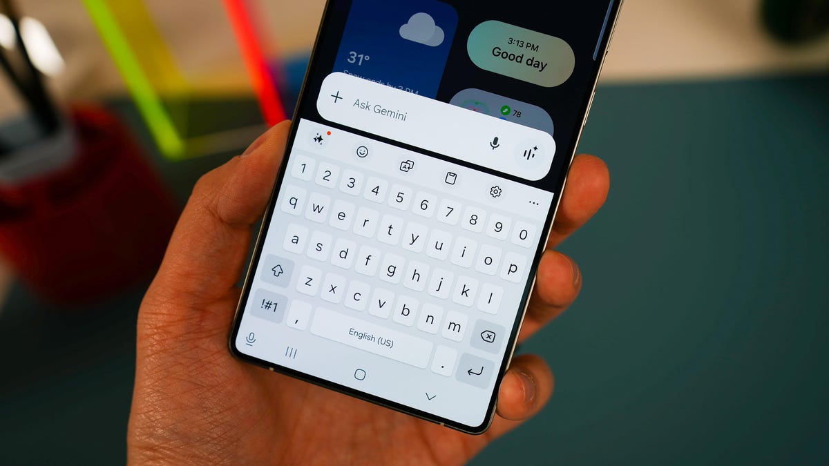 samsung’s-new-galaxy-ai-features-are-what-iphone-users-wish-they-got-with-apple-intelligence