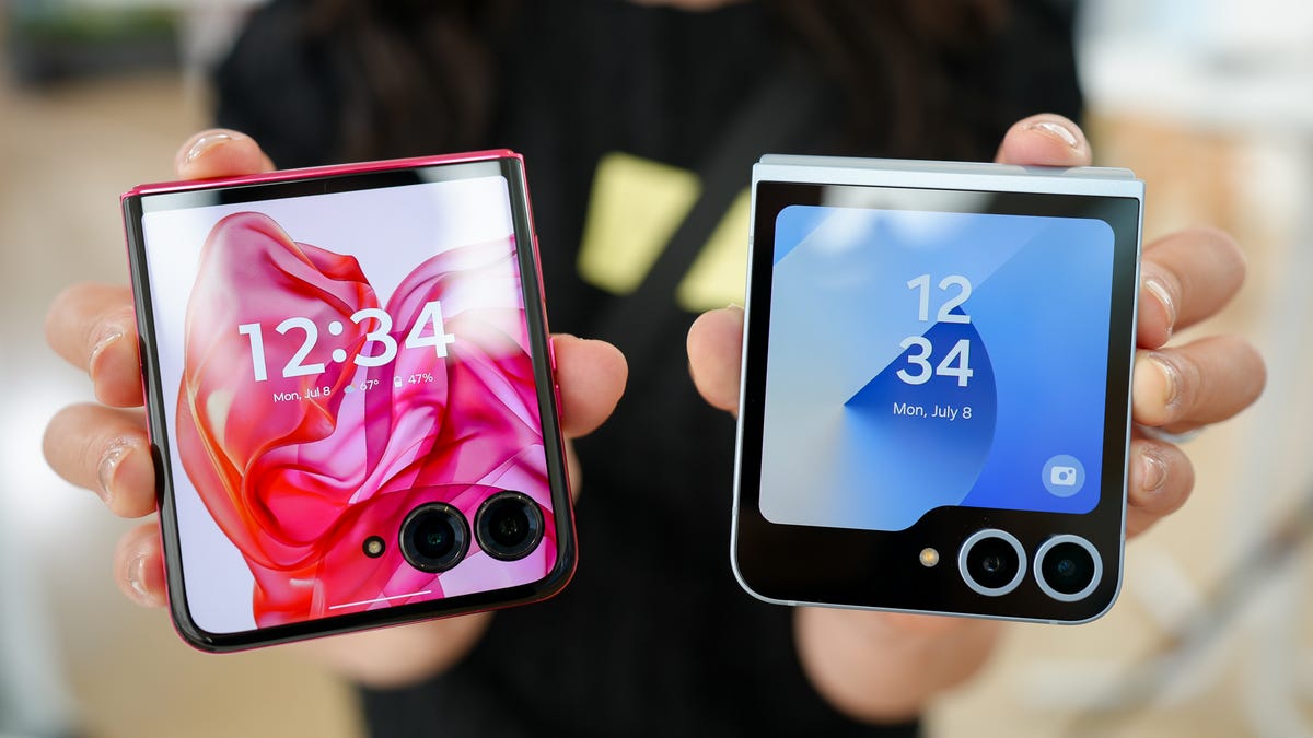 the-best-flip-phones-of-2025:-samsung,-motorola-and-more