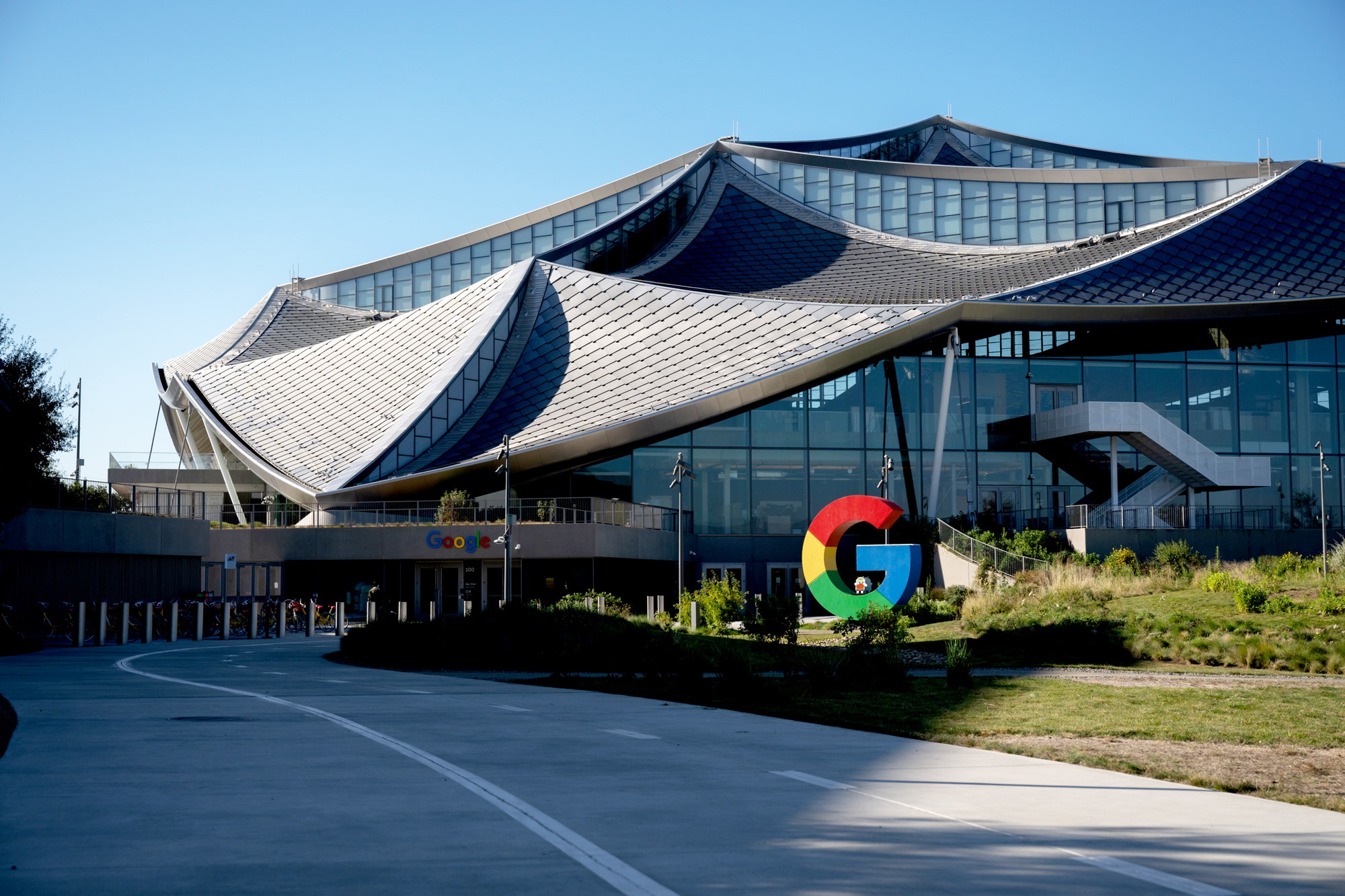 google-lifts-a-ban-on-using-its-ai-for-weapons-and-surveillance