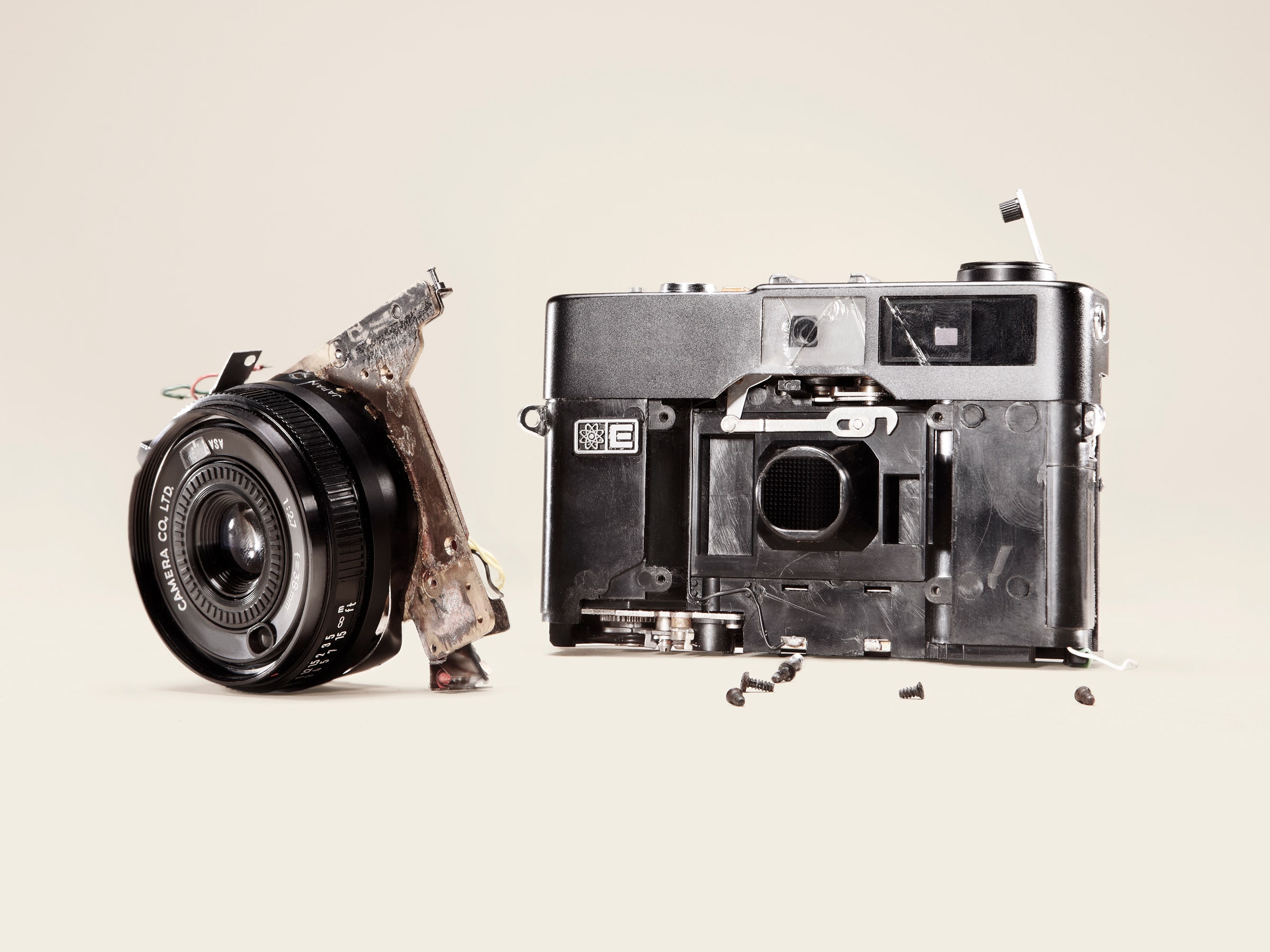 how-to-responsibly-dispose-of-your-electronics-(2025)