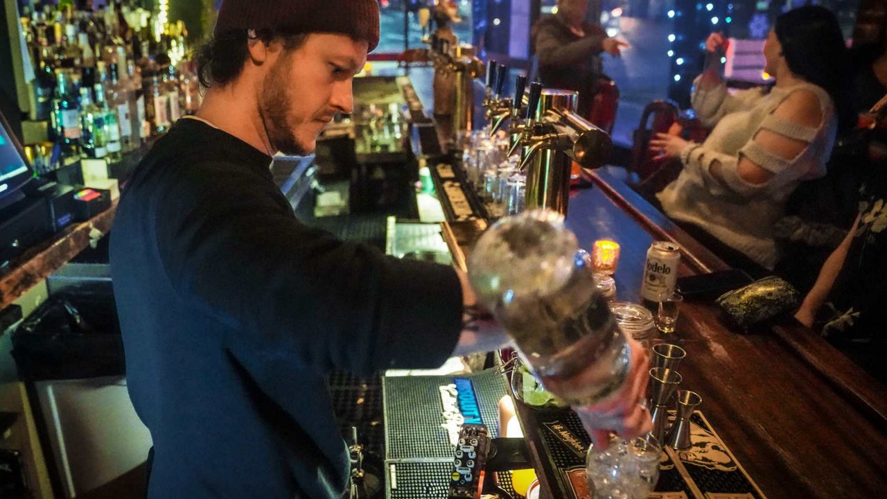 ny.-state-senator-introduces-bill-to-allow-purchase-of-liquor-from-certain-restaurants