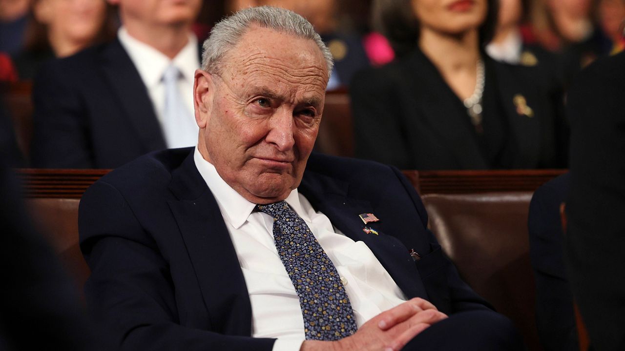 schumer-says-he-won’t-step-down-as-senate-democratic-leader-despite-government-funding-uproar