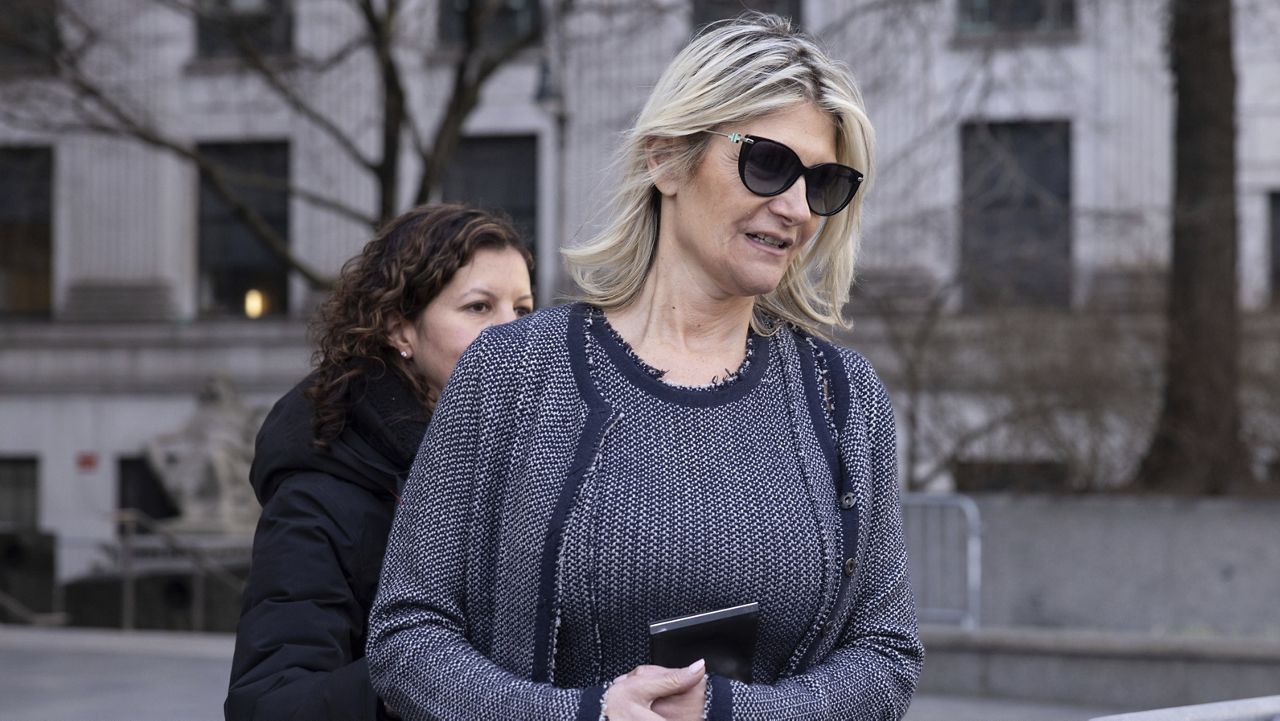 opening-statements-set-for-bribery-trial-of-nadine-menendez,-wife-of-ex-sen.-bob-menendez