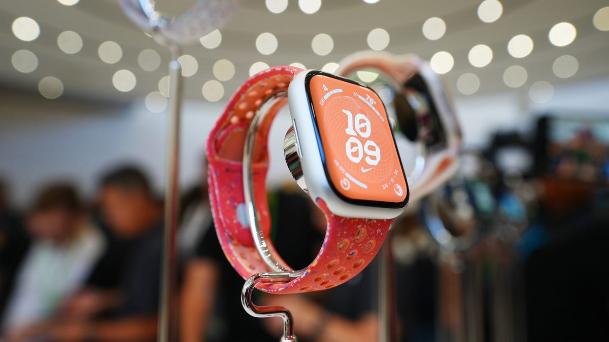 10-best-apple-watch-features-that-transformed-how-we-track-our-health-and-fitness