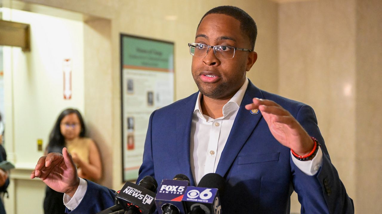 ny-state-sen.-zellnor-myrie-on-federal-community-grant-cuts:-‘now-is-not-the-time-to-cower’
