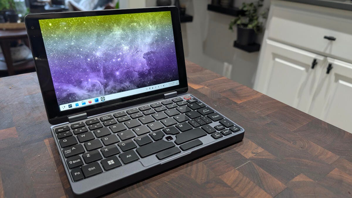 i-installed-linux-on-this-8-inch-mini-laptop,-and-it’s-my-new-favorite-way-of-computing