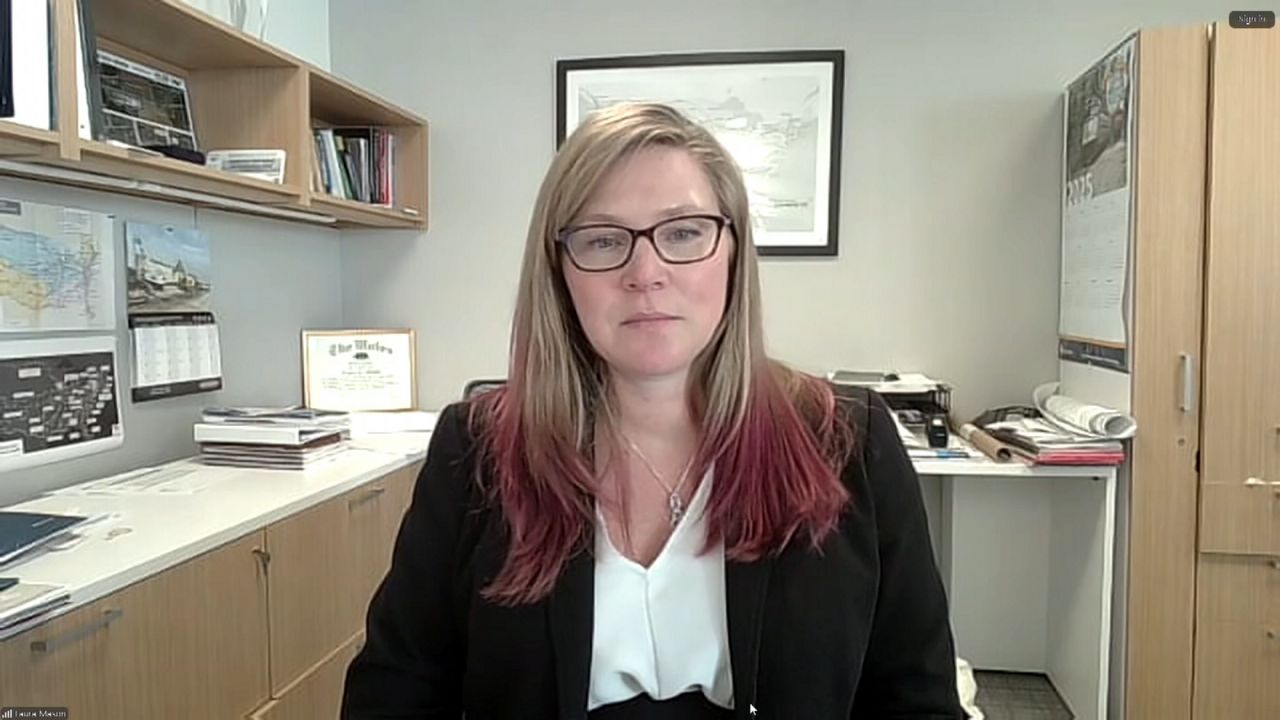 amtrak-official-discusses-plan-to-close-east-river-tunnels