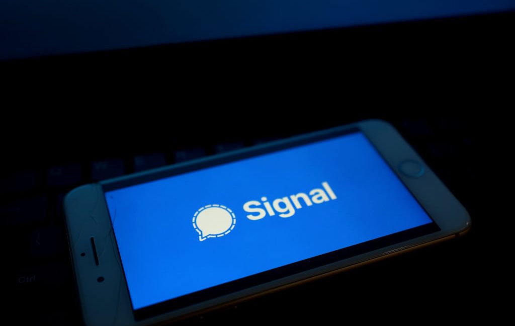 “microsoft-has-simply-given-us-no-other-option,”-signal-says-as-it-blocks-windows-recall
