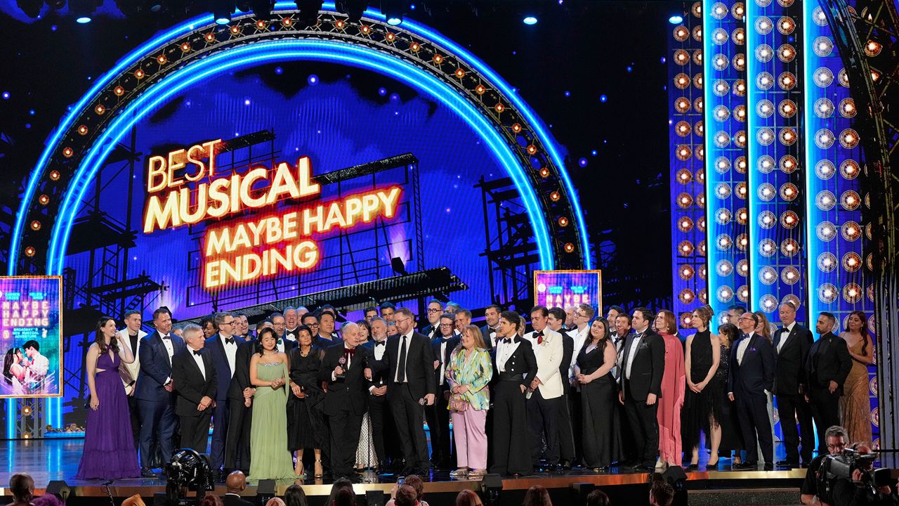tony-awards-laud-android-rom-com-‘maybe-happy-ending’-and-history-making-‘purpose’