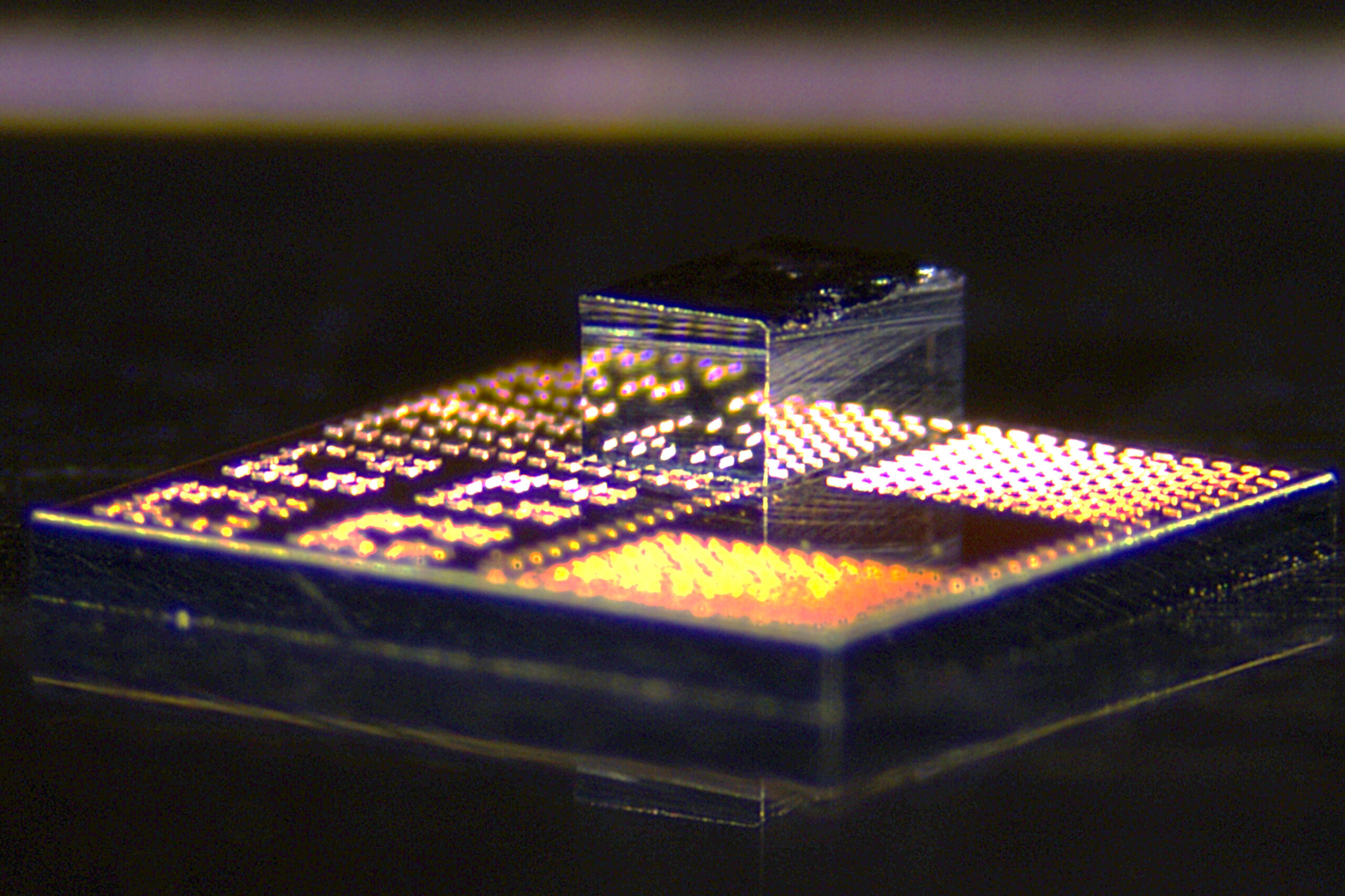 new-3d-chips-could-make-electronics-faster-and-more-energy-efficient