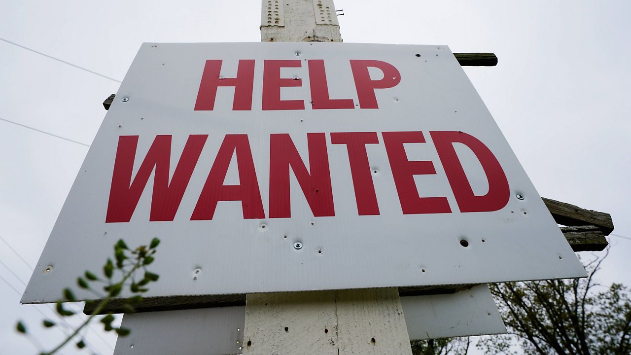 new-york-private-sector-jobs-up-7,500-in-may,-report-says