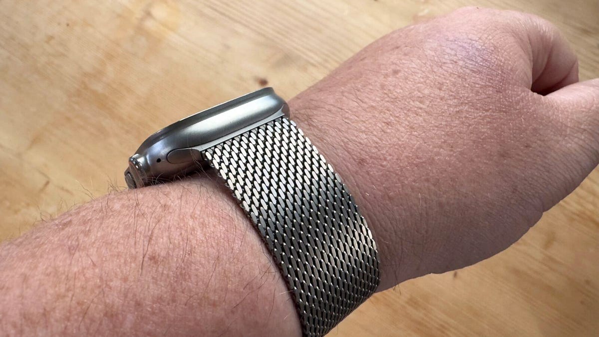 don’t-make-the-same-apple-watch-mistake-as-me-–-this-is-the-band-i’m-buying-instead