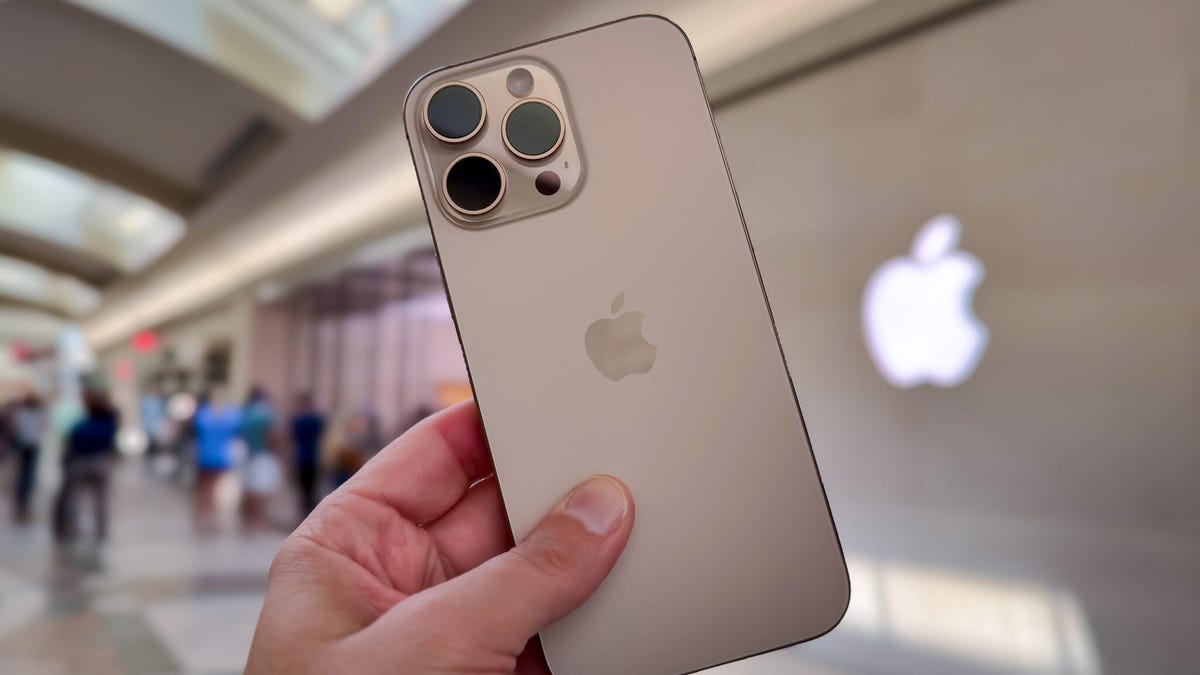 every-iphone-model-that-can-be-updated-to-ios-26-(and-which-ones-don’t-support-it)