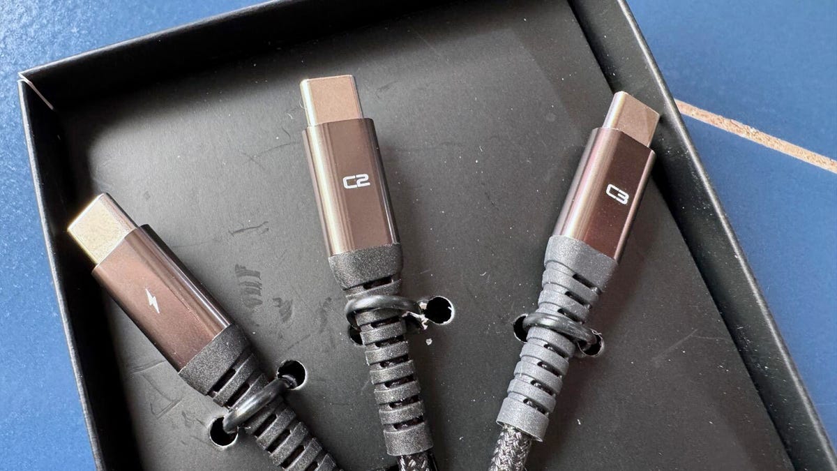 i-finally-found-the-ultimate-usb-c-charger-for-traveling