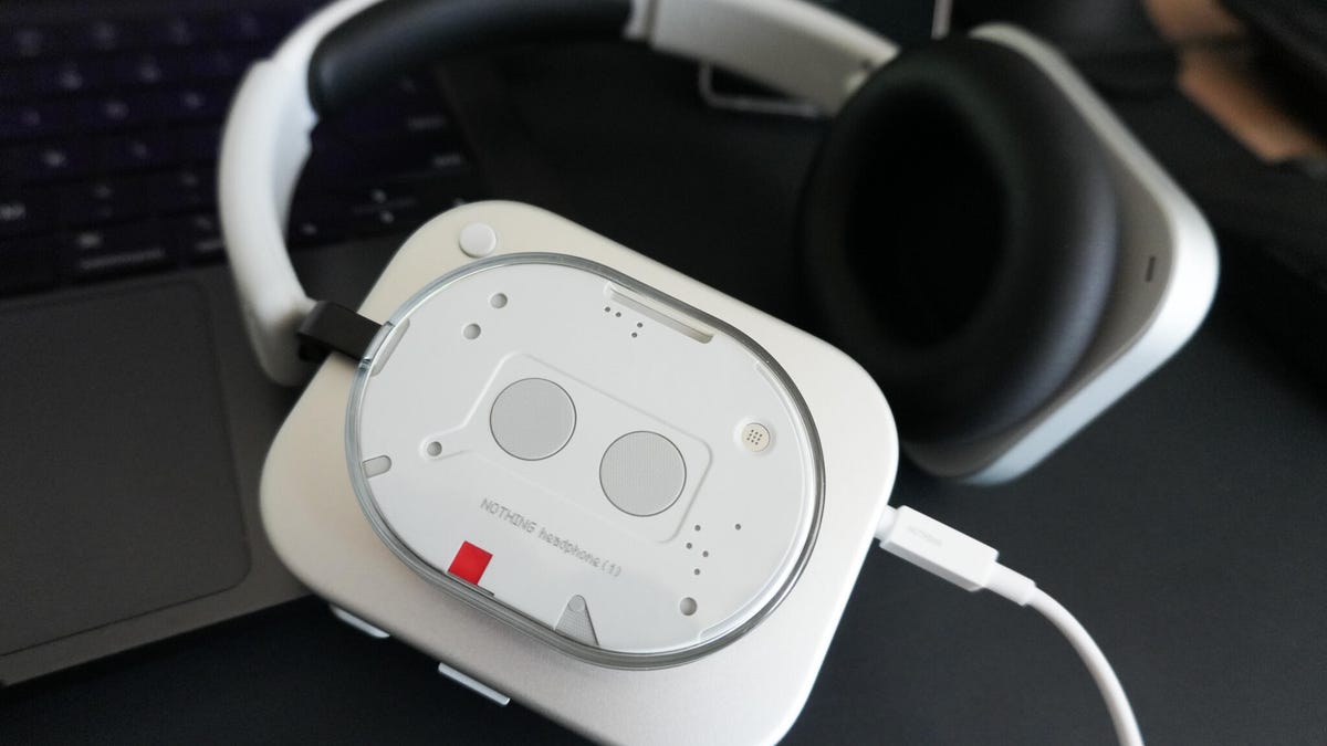 i-put-my-airpods-max-away-within-hours-of-testing-these-headphones
