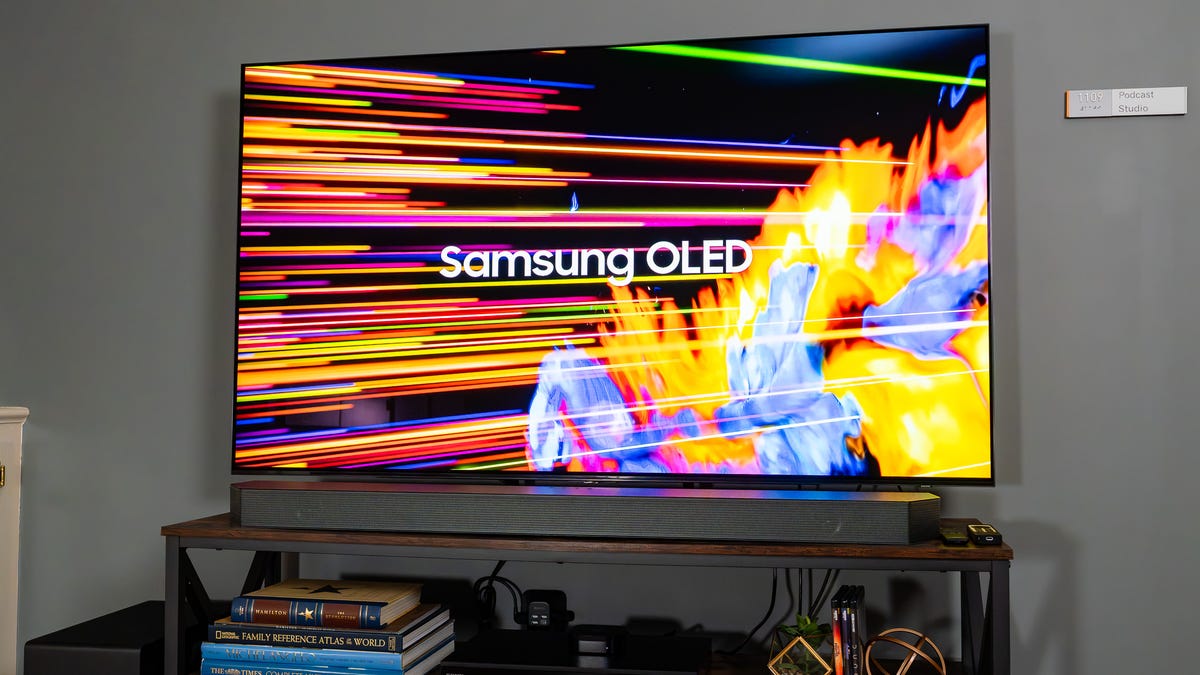 the-best-samsung-tvs-of-2025:-expert-tested-for-streaming,-gaming,-and-more