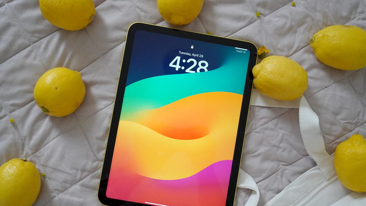 apple’s-latest-ipad-hit-a-new-low-price-at-walmart-–-and-it’s-available-in-every-color
