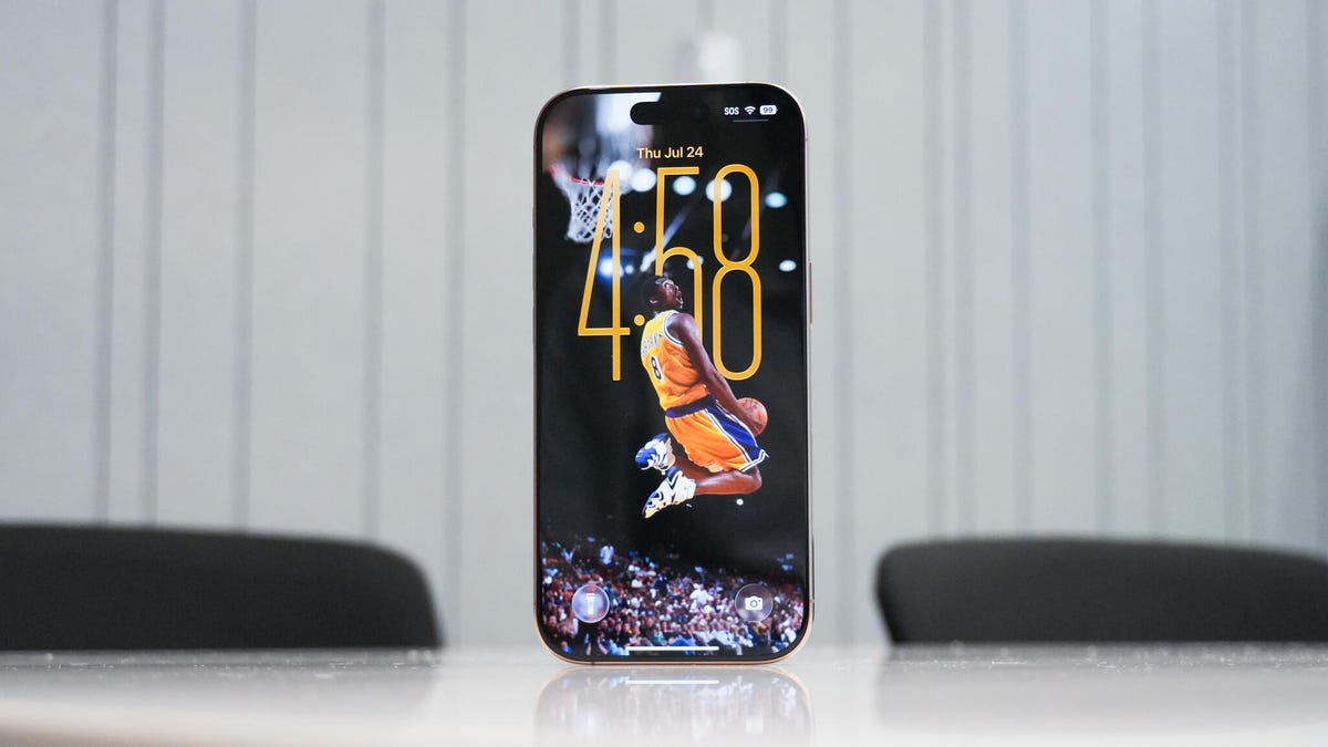 update-to-ios-26?-we-tested-the-public-beta-on-our-iphones-–-these-features-are-a-big-deal
