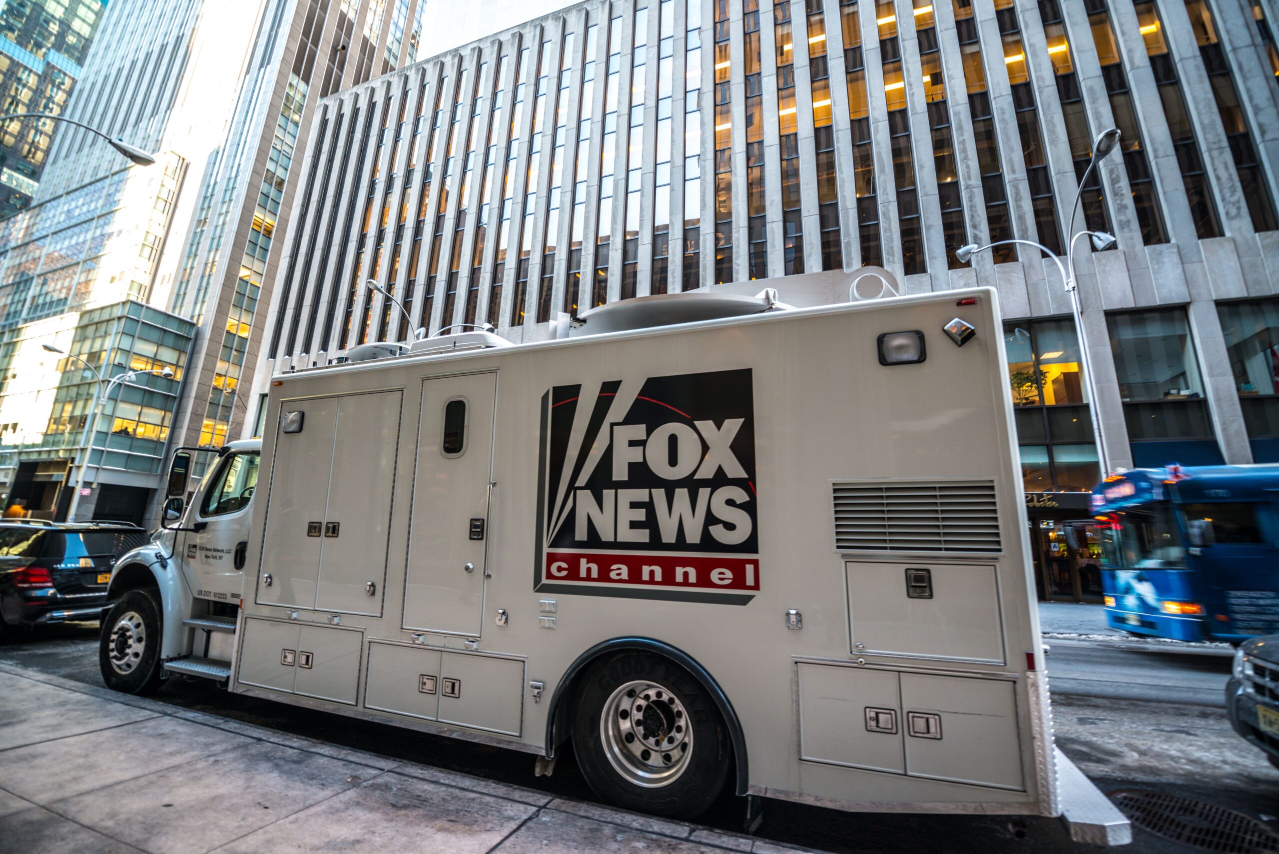 truth-social’s-new-ai-chatbot-is-donald-trump’s-media-diet-incarnate