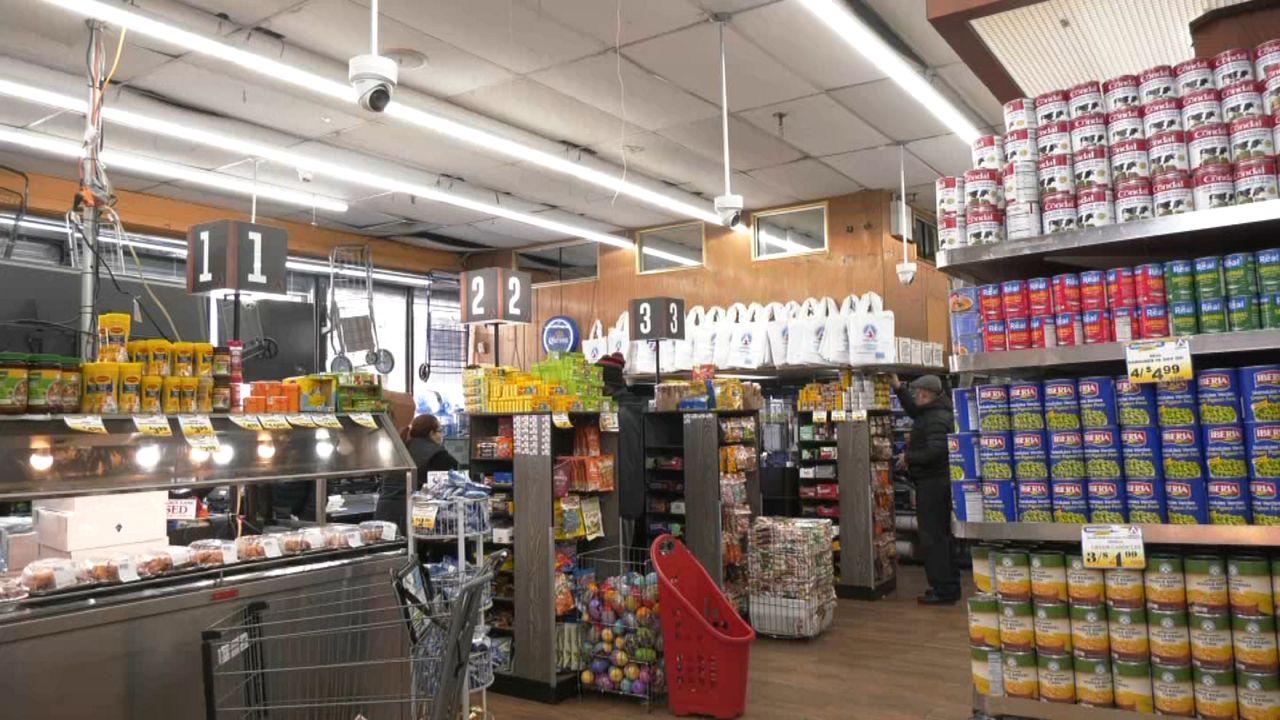 a-closer-look-at-mamdani’s-proposal-for-city-owned-grocery-stores