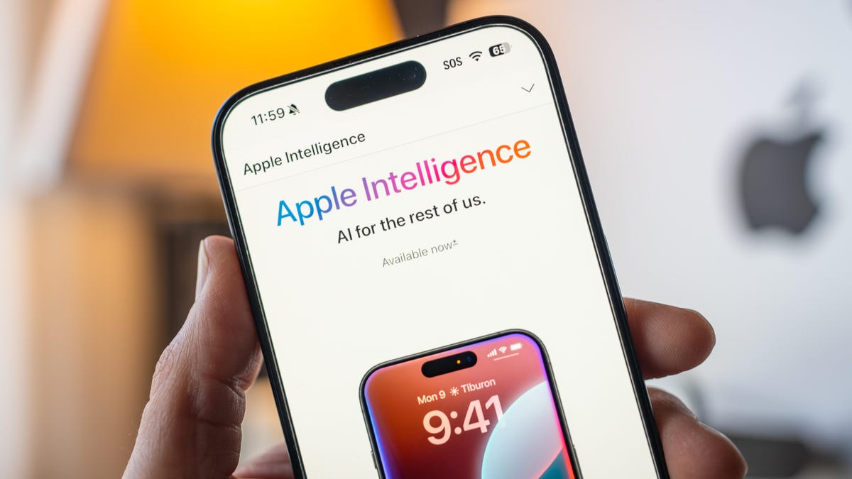apple-has-reportedly-launched-an-ai-chatbot,-but-it’s-not-for-the-iphone-17-(or-you)