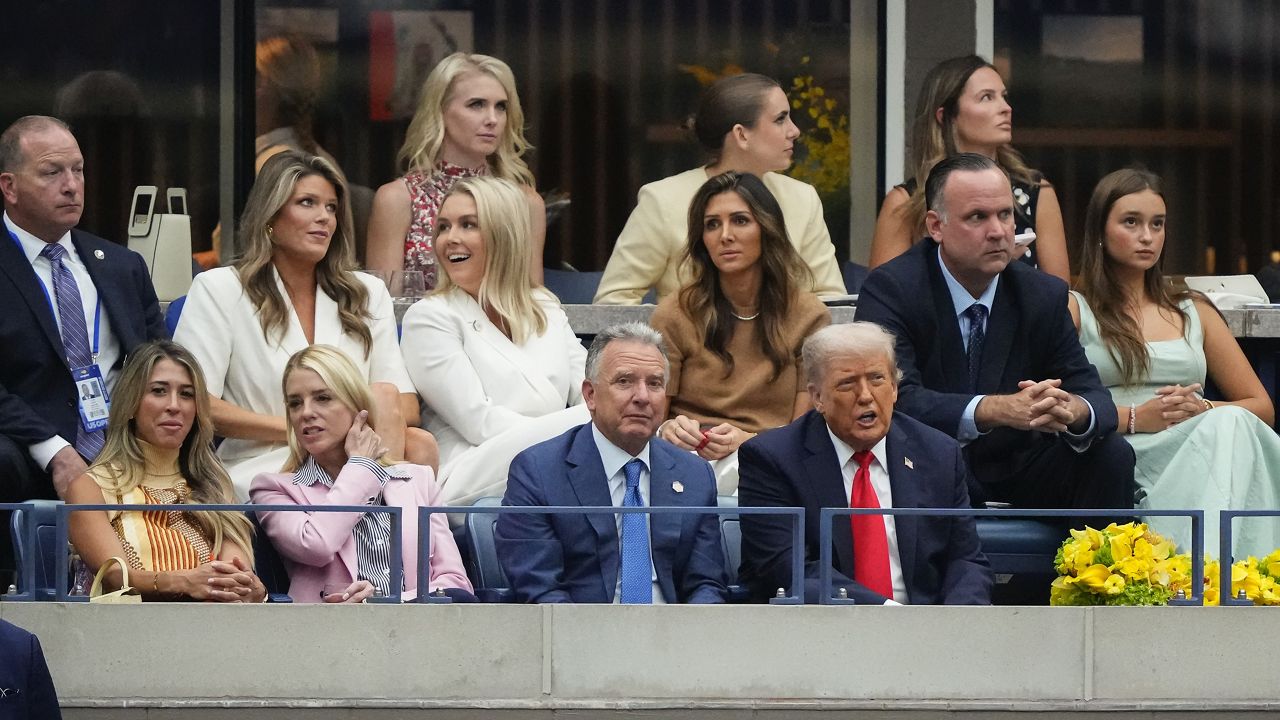 trump’s-us.-open-visit-sparks-boos-and-long-security-lines