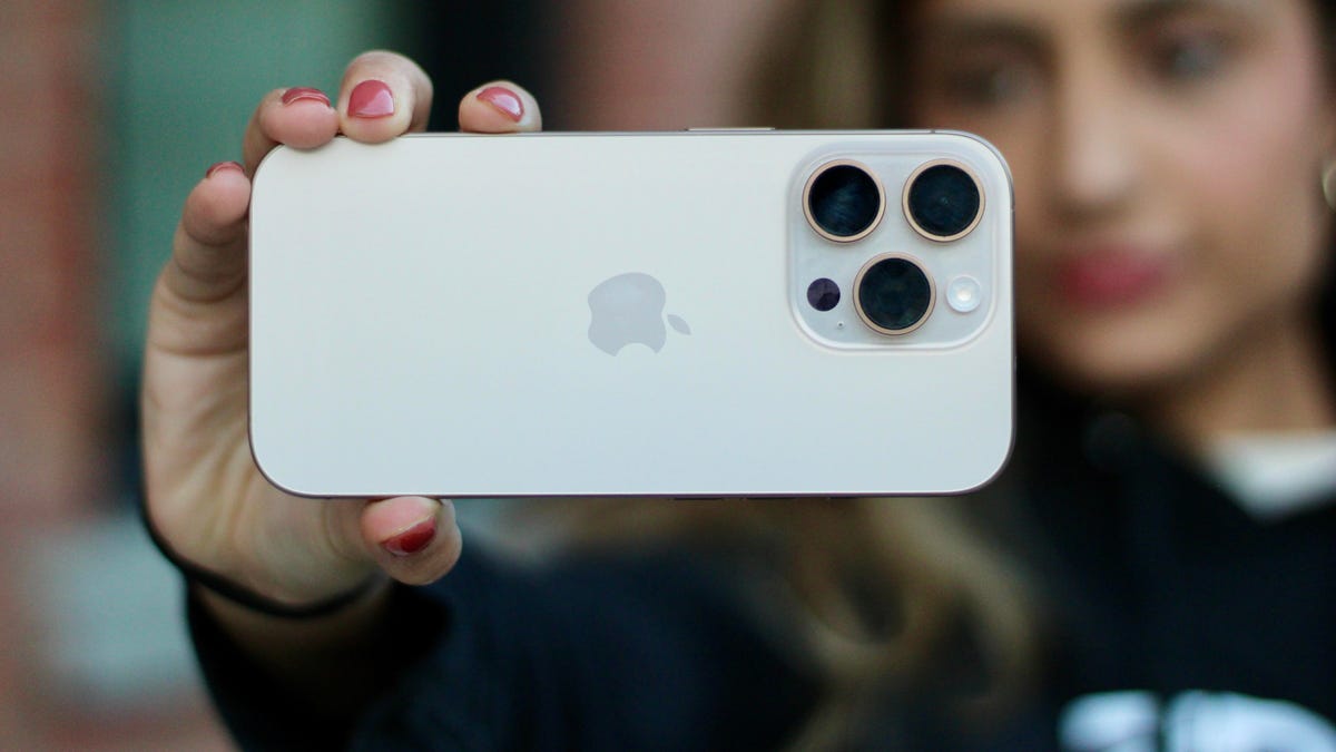 should-you-upgrade-to-an-iphone-17-pro-from-last-year’s-model?-i-am-–-here’s-why