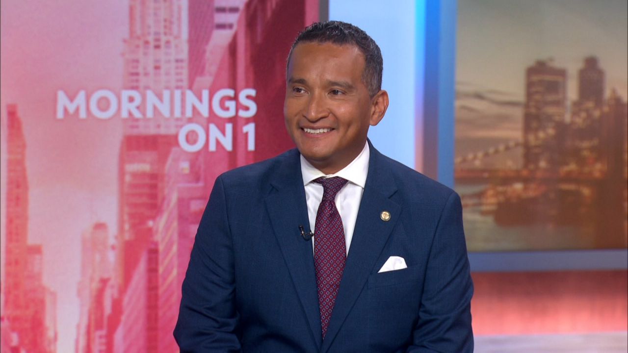 sanitation-commissioner-talks-nyc’s-trash-revolution