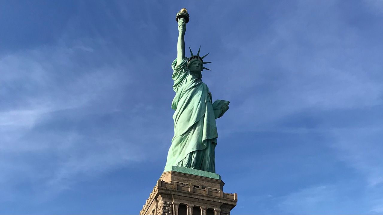 statue-of-liberty-will-likely-close-amid-shutdown