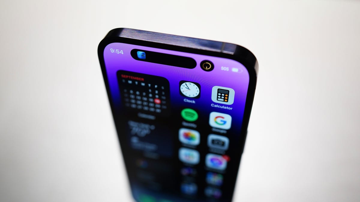 after-2-years-of-charging-my-iphone-the-‘apple-way,’-the-results-shocked-me