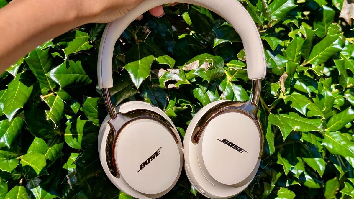 i-thought-the-bose-quietcomfort-headphones-already-hit-their-peak-–-then-i-tried-the-newest-model