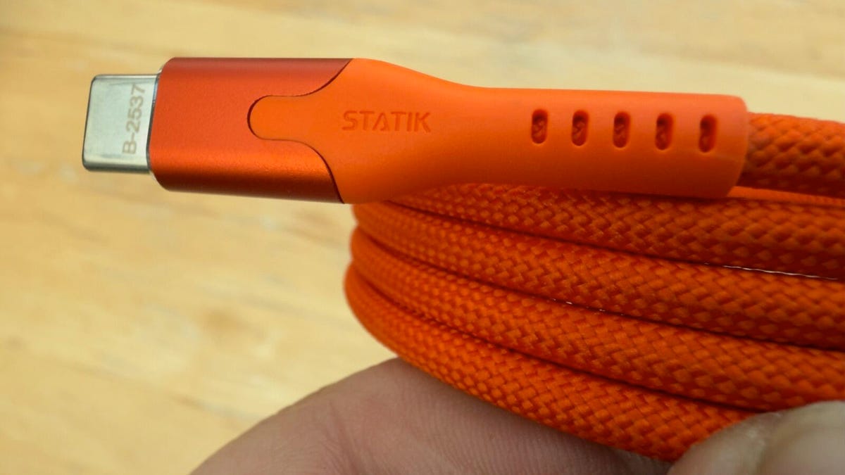 the-$20-charging-cable-i-always-pack-to-avoid-tangling-nightmares-when-traveling