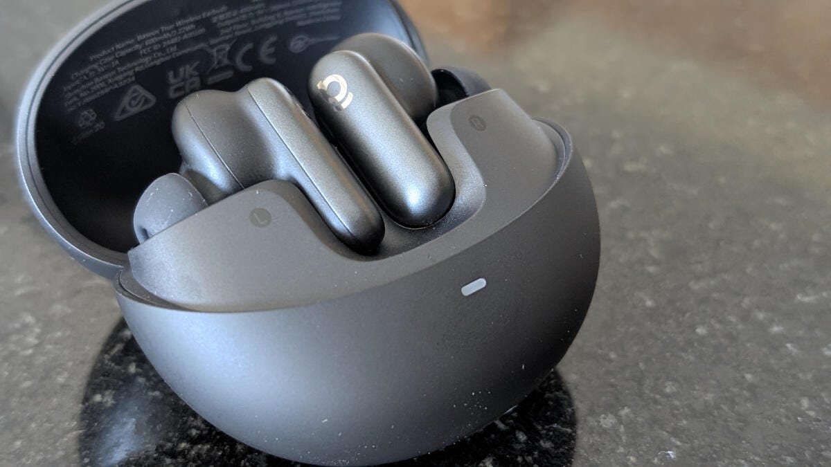 i’ve-yet-to-find-a-pair-of-bluetooth-earbuds-that-nails-comfort,-audio,-and-price-like-this-one