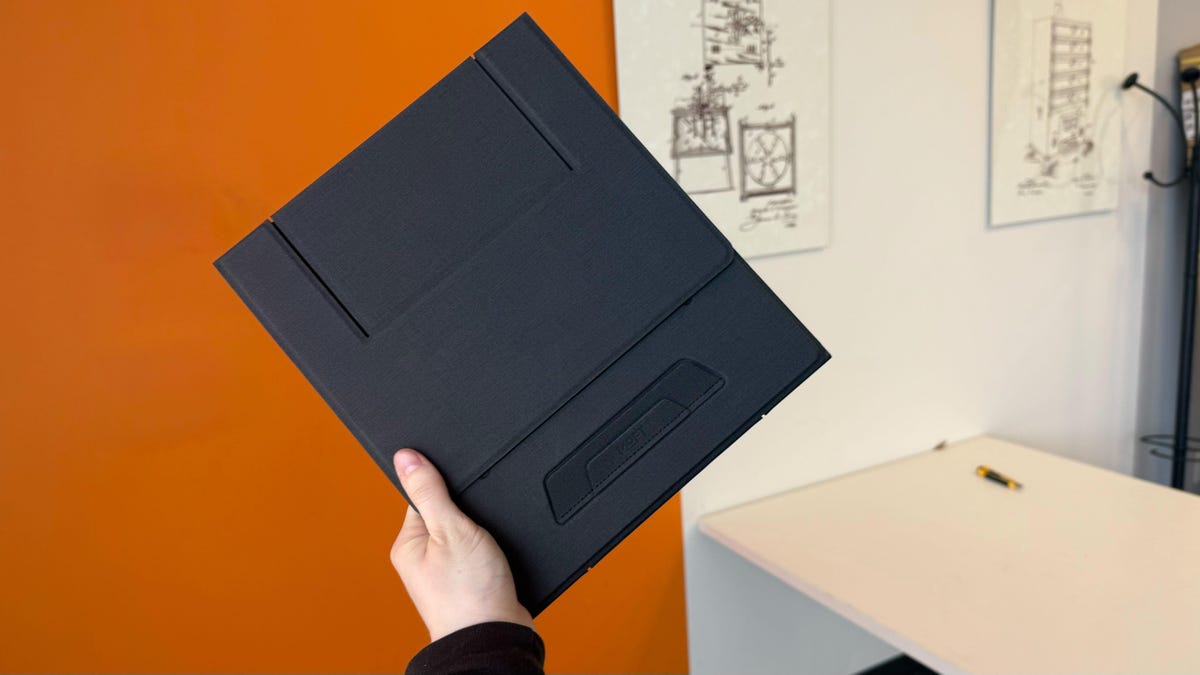 i-can’t-work-without-a-standing-desk-–-this-portable-stand-is-the-next-best-thing