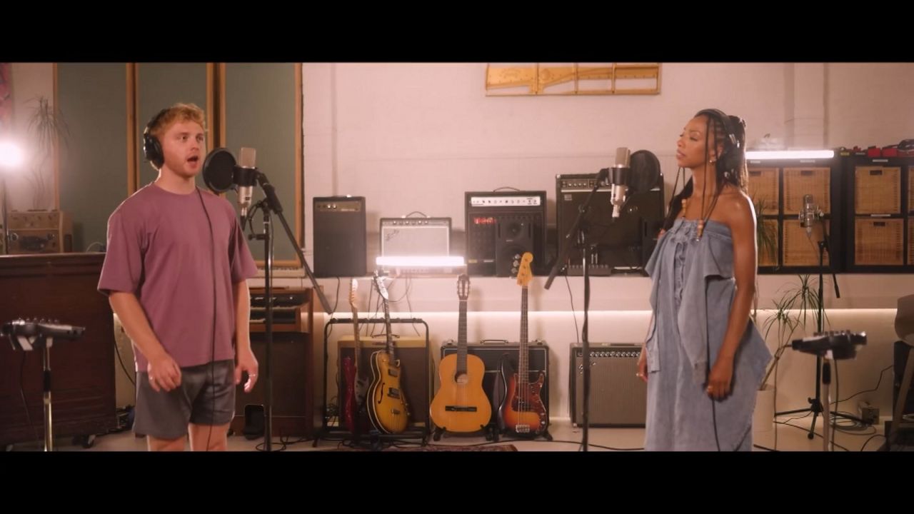 frank-dilella’s-theater-picks:-‘two-strangers-(carry-a-cake-across-new-york),’-‘heaux-church’-and-more