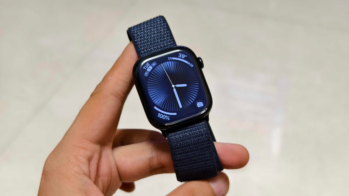 one-of-the-best-apple-watches-you-can-buy-isn’t-apple’s-newest-(but-it’s-30%-off)