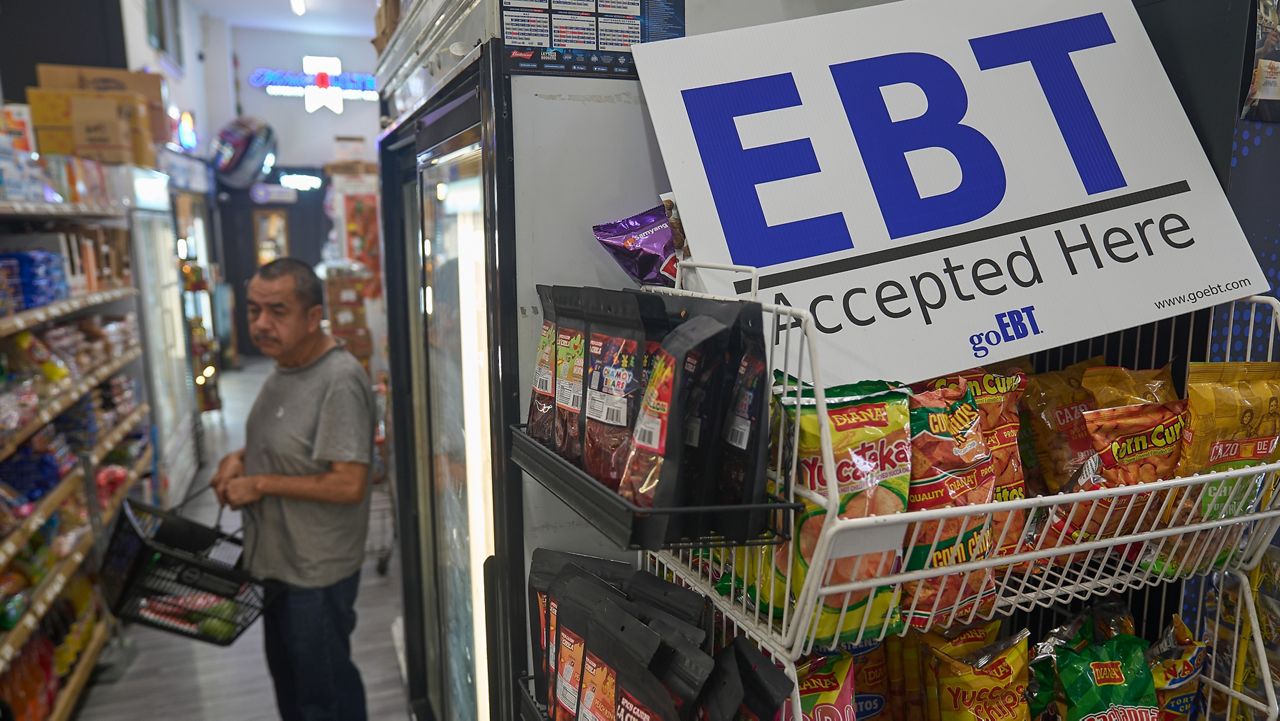 new-yorkers-receive-emergency-snap-funds-amid-shutdown