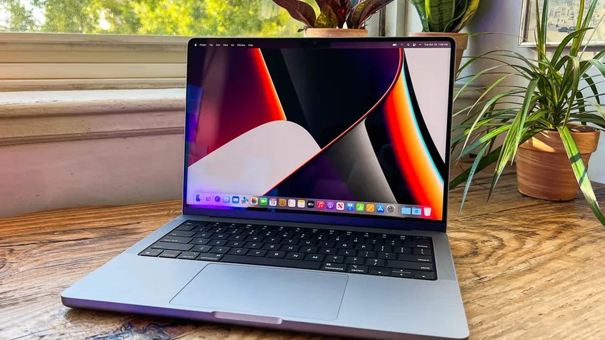 this-$450-refurbished-macbook-pro-was-once-$2,000-–-here’s-what-the-laptop-deal-gets-you
