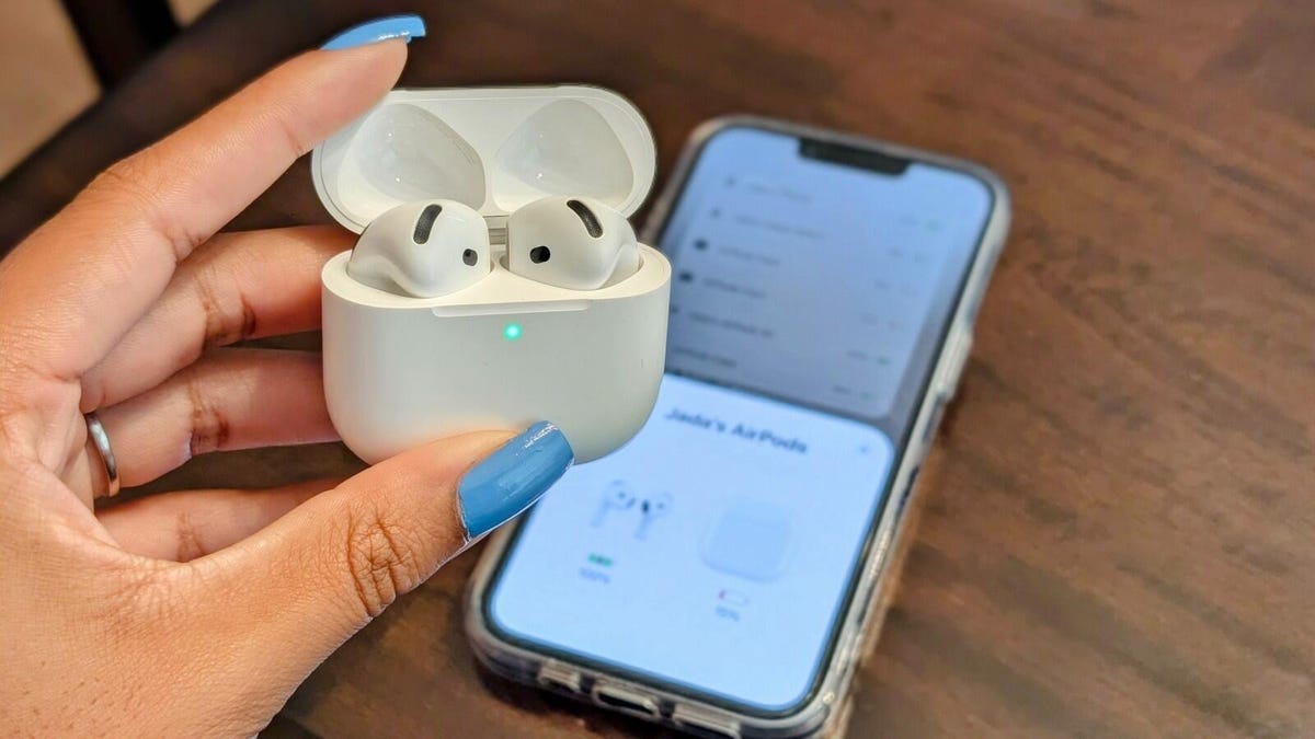 how-to-pair-two-sets-of-airpods-to-your-iphone-at-the-same-time-(and-why-it’s-genius)