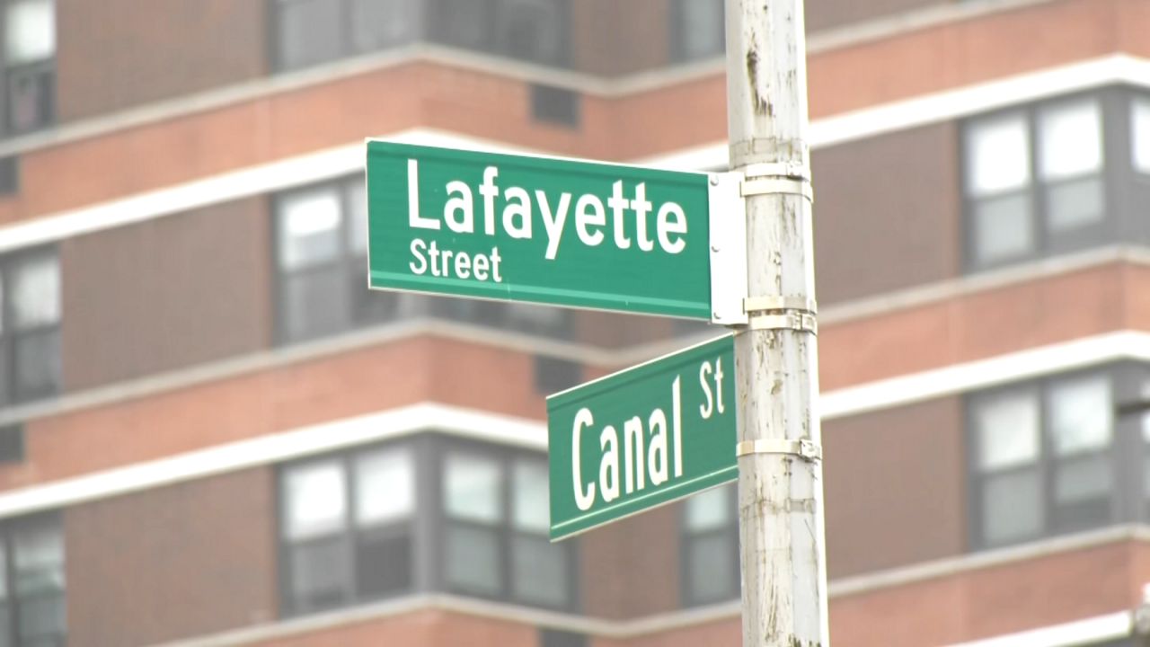 dhs:-federal-immigration-authorities-make-arrest-on-canal-street